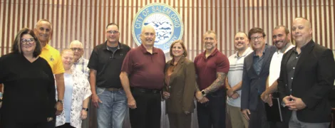 Salem council honors longtime police officer on retirement